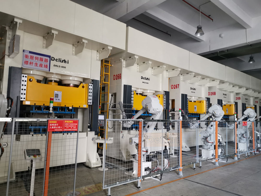 亚新电子app液压机标杆生产线